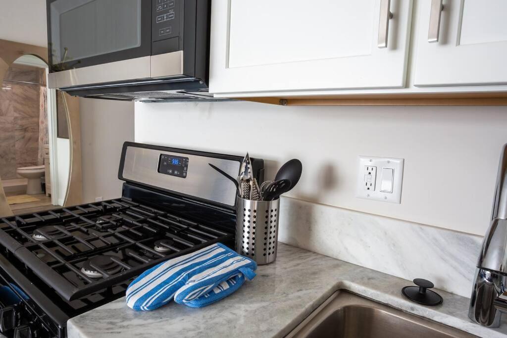 Luxurious Furnished Studio W Full Kitchen In Sd San Diego Exterior foto
